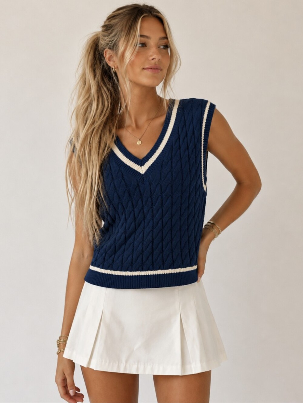 Abercrombie & Fitch Navy Blue Cable Sleeveless Sweater Vest Size Medium